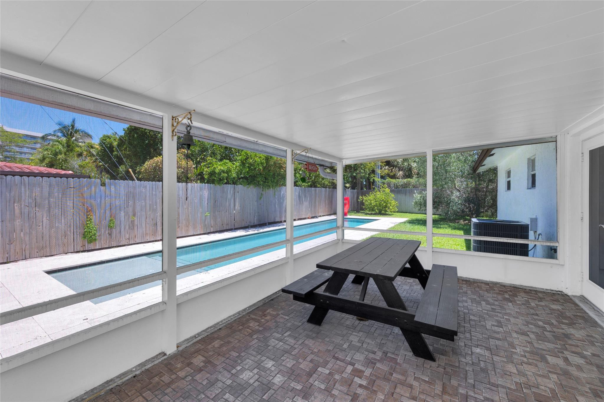 HILLSBORO SHORES SEC - Residential