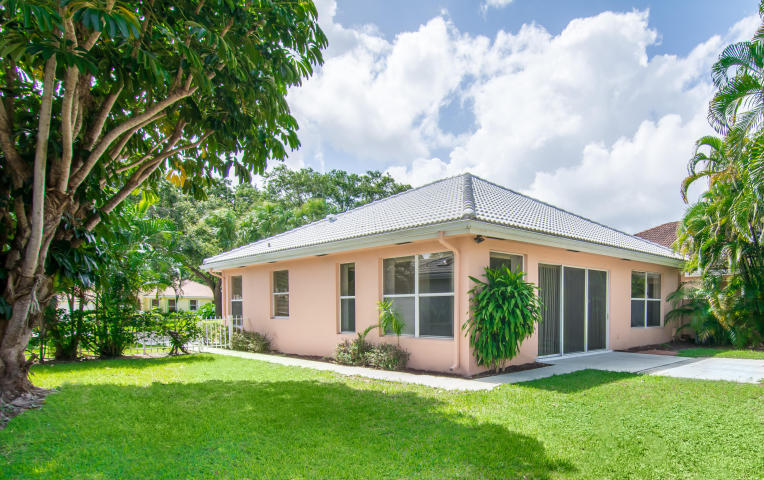 Hamptons at Maplewood - Residential Lease