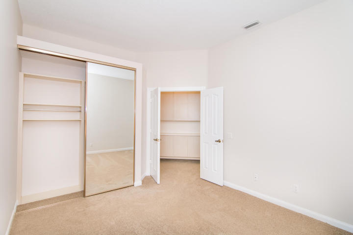 Hamptons at Maplewood - Residential Lease