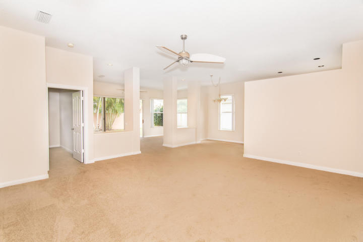 Hamptons at Maplewood - Residential Lease