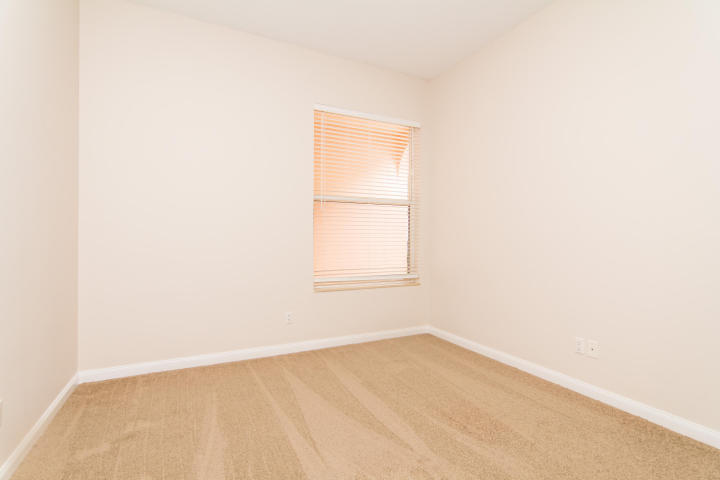 Hamptons at Maplewood - Residential Lease