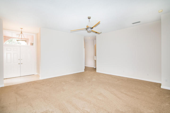 Hamptons at Maplewood - Residential Lease