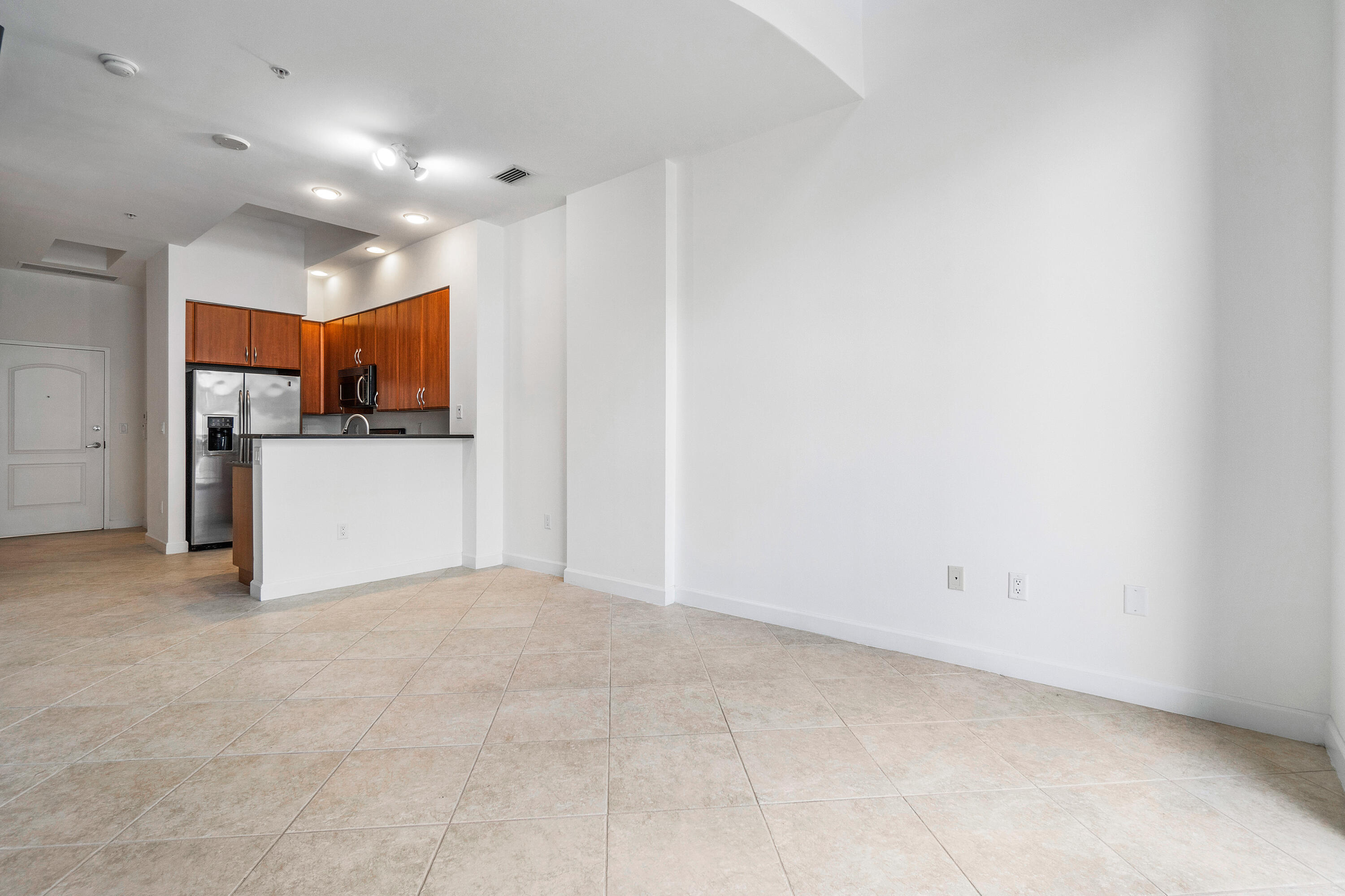 ONE CITY PLAZA CONDO - Residential Lease