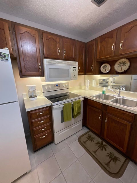Tiny photo for 3 Lake Vista Trail #105, Port Saint Lucie, FL 34952 (MLS # B26090574)
