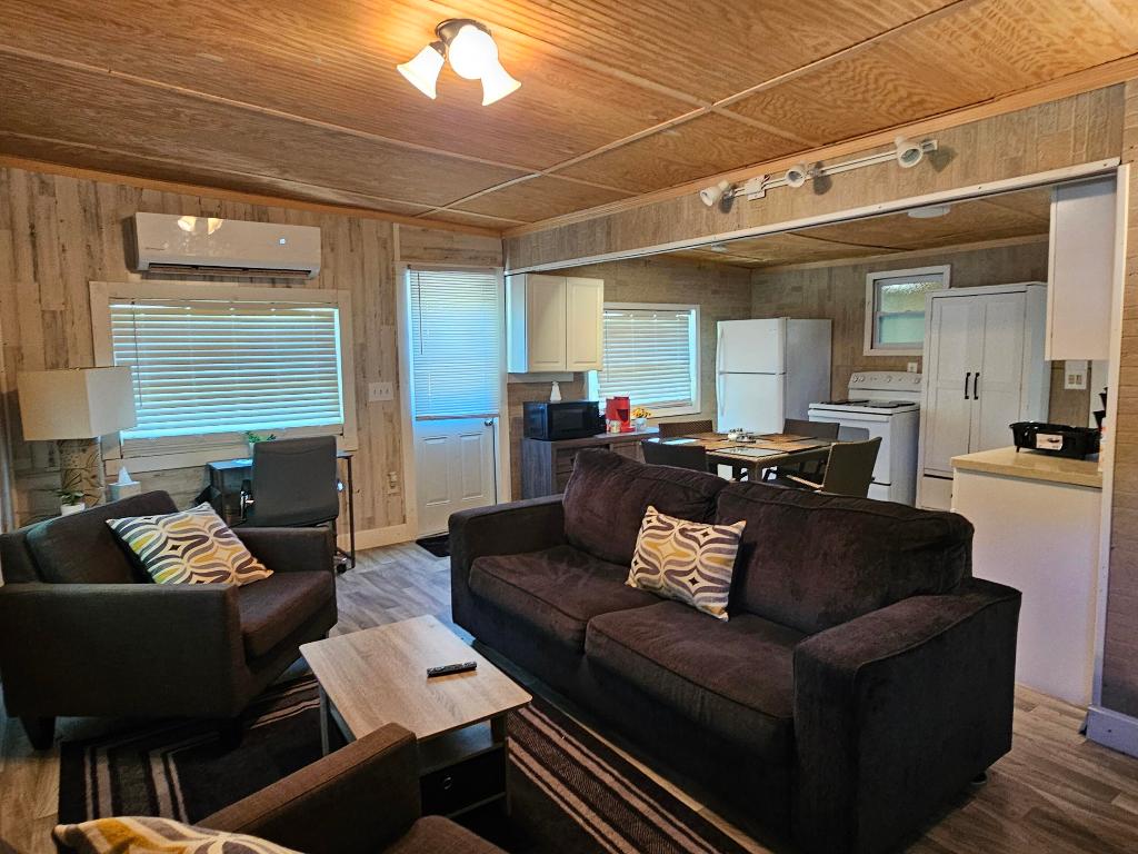 HAYNES + BRAY UNREC SUB - Residential