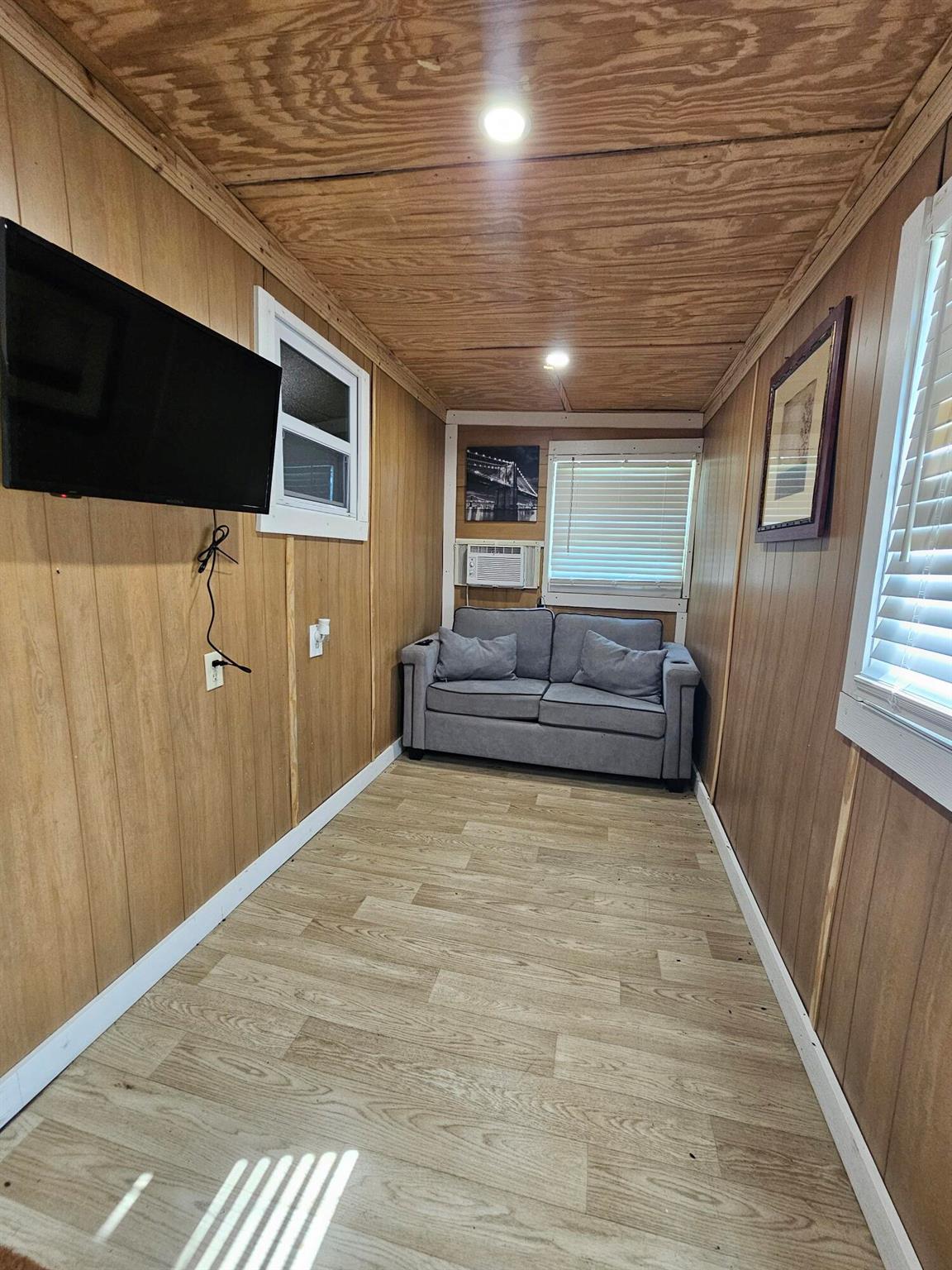 HAYNES + BRAY UNREC SUB - Residential