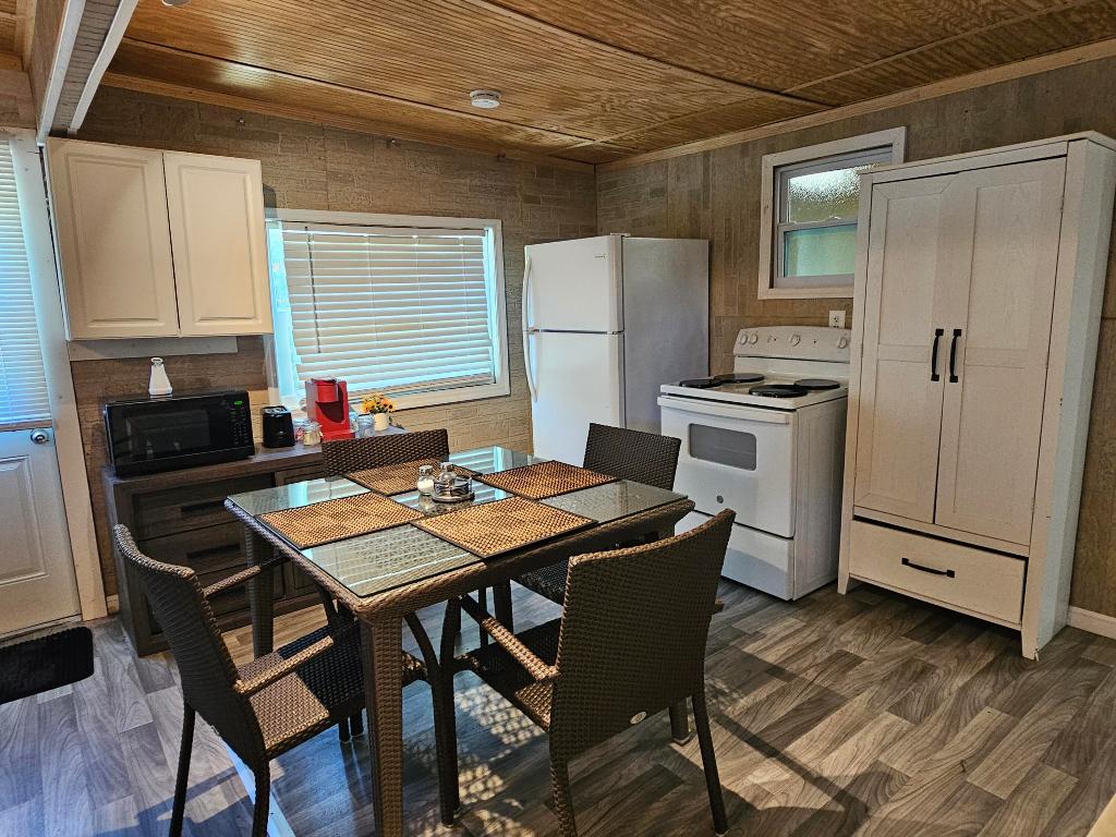 HAYNES + BRAY UNREC SUB - Residential