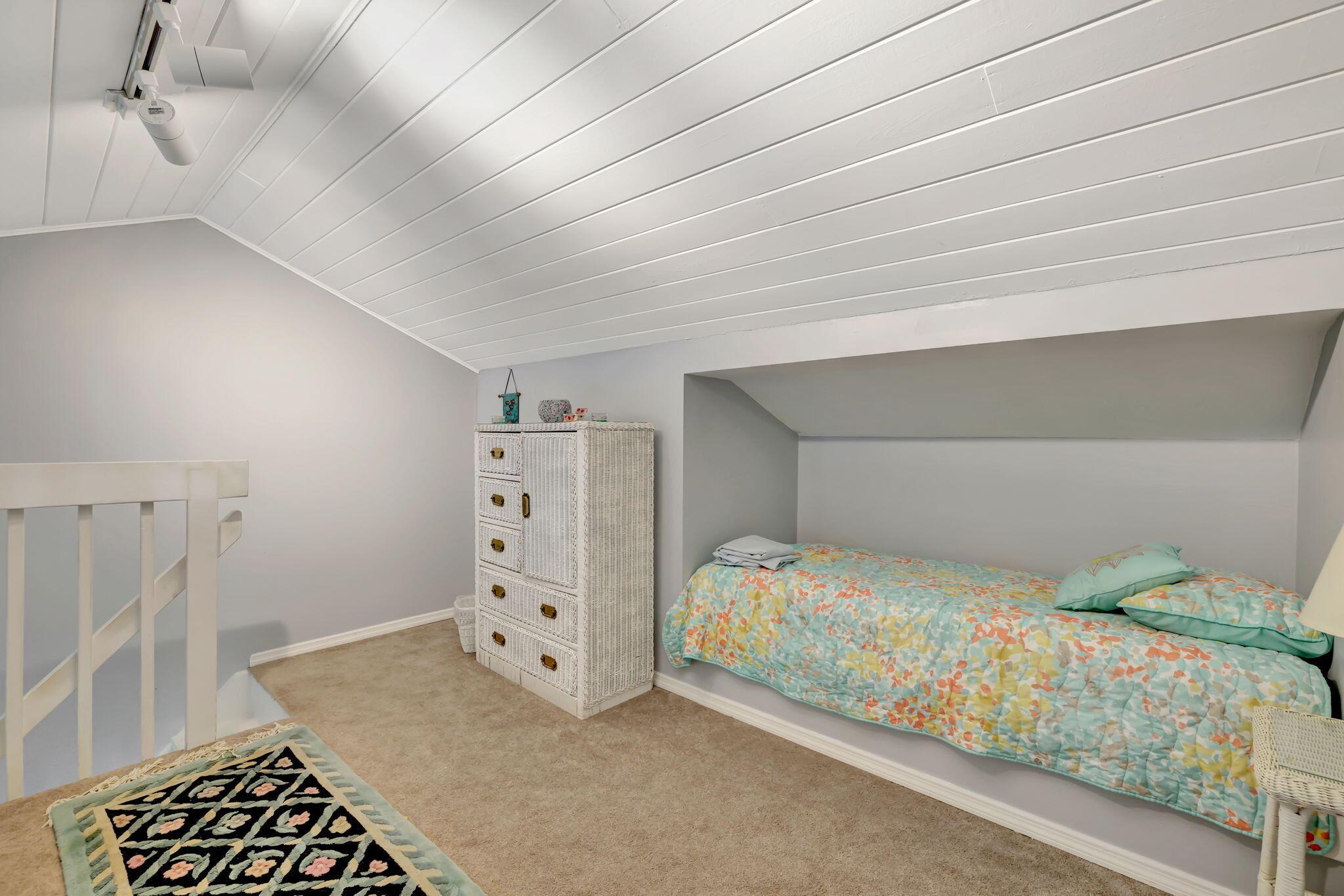 OCEAN VILLAGE - Residential