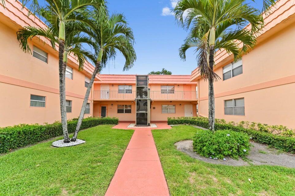 RENT RIGHT AWAY BUILDING THE BEST DEAL IN SAXONY ! 1BD/1.5BA with Bonus Patio Room in Desirable Saxony N - Kings PointWelcome to Kings Point, a prestigious 55+ active community! This beautifully renovated unit features 1 bedroom, 1.5 bathrooms, plus a versatile enclosed patio room--perfect for extra living space or a home office. Enjoy the convenience of a full-size washer and dryer, tile flooring throughout, and assigned parking.Live the resort lifestyle with access to incredible amenities, including a clubhouse, performing arts theater, indoor & outdoor pools, golf, tennis, cafes, billiards, fitness centers, library, shows, movies, and club activities. Courtesy bus service and just 5 miles to the beach!