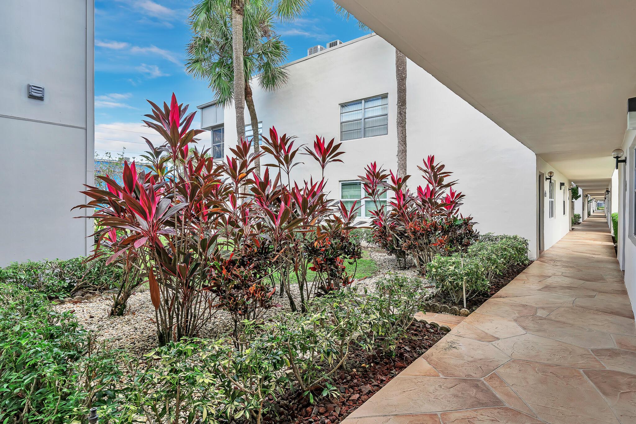 KINGS POINT NORMANDY COND - Residential