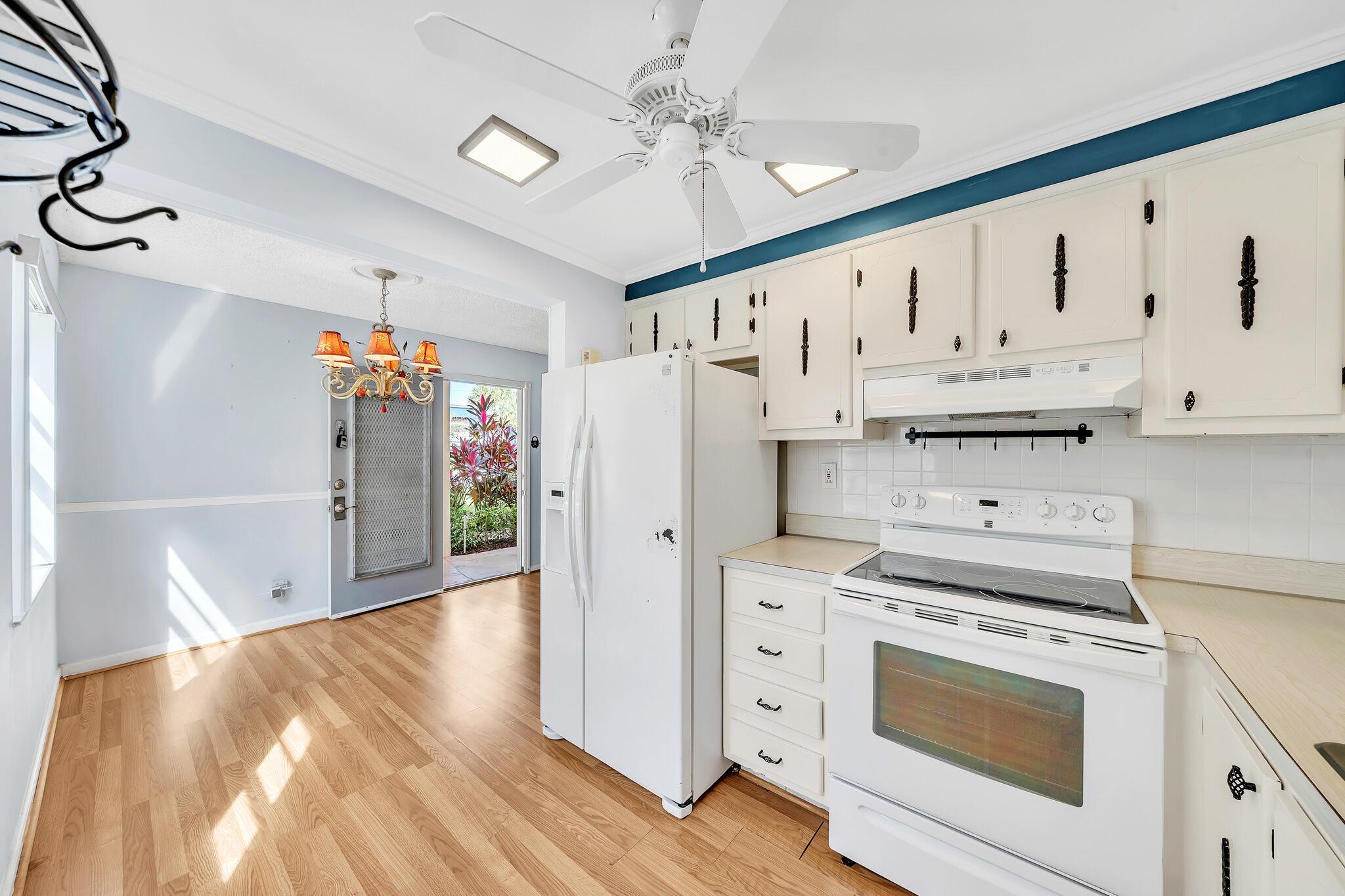 KINGS POINT NORMANDY COND - Residential