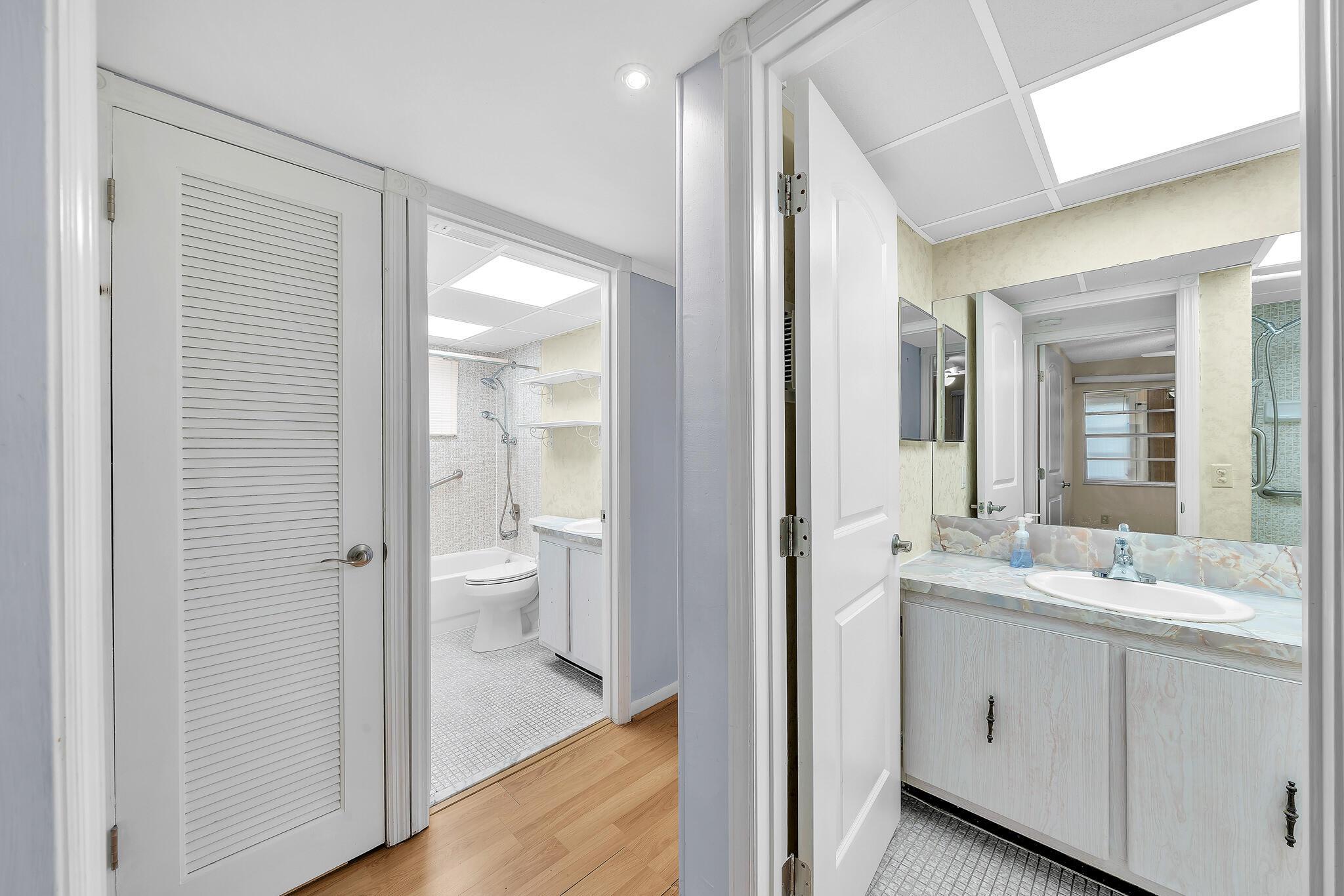 KINGS POINT NORMANDY COND - Residential