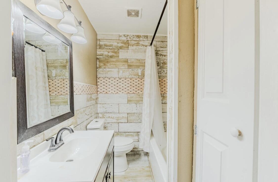 B AND G HOMES - Residential Lease