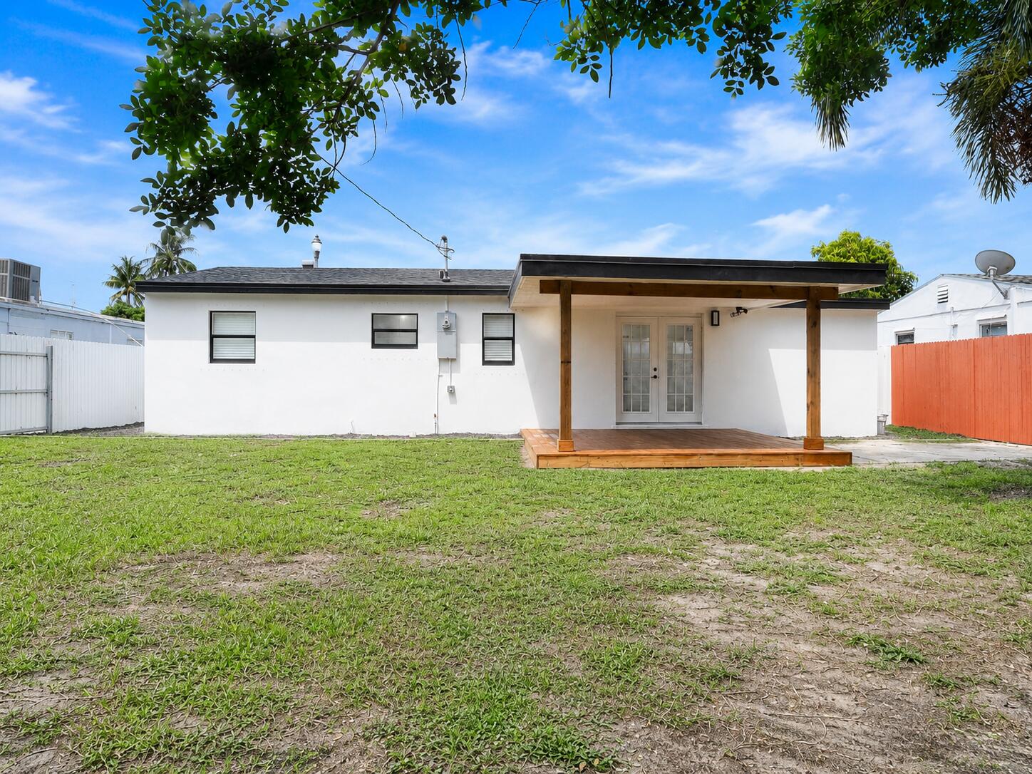 2013 Longwood Road