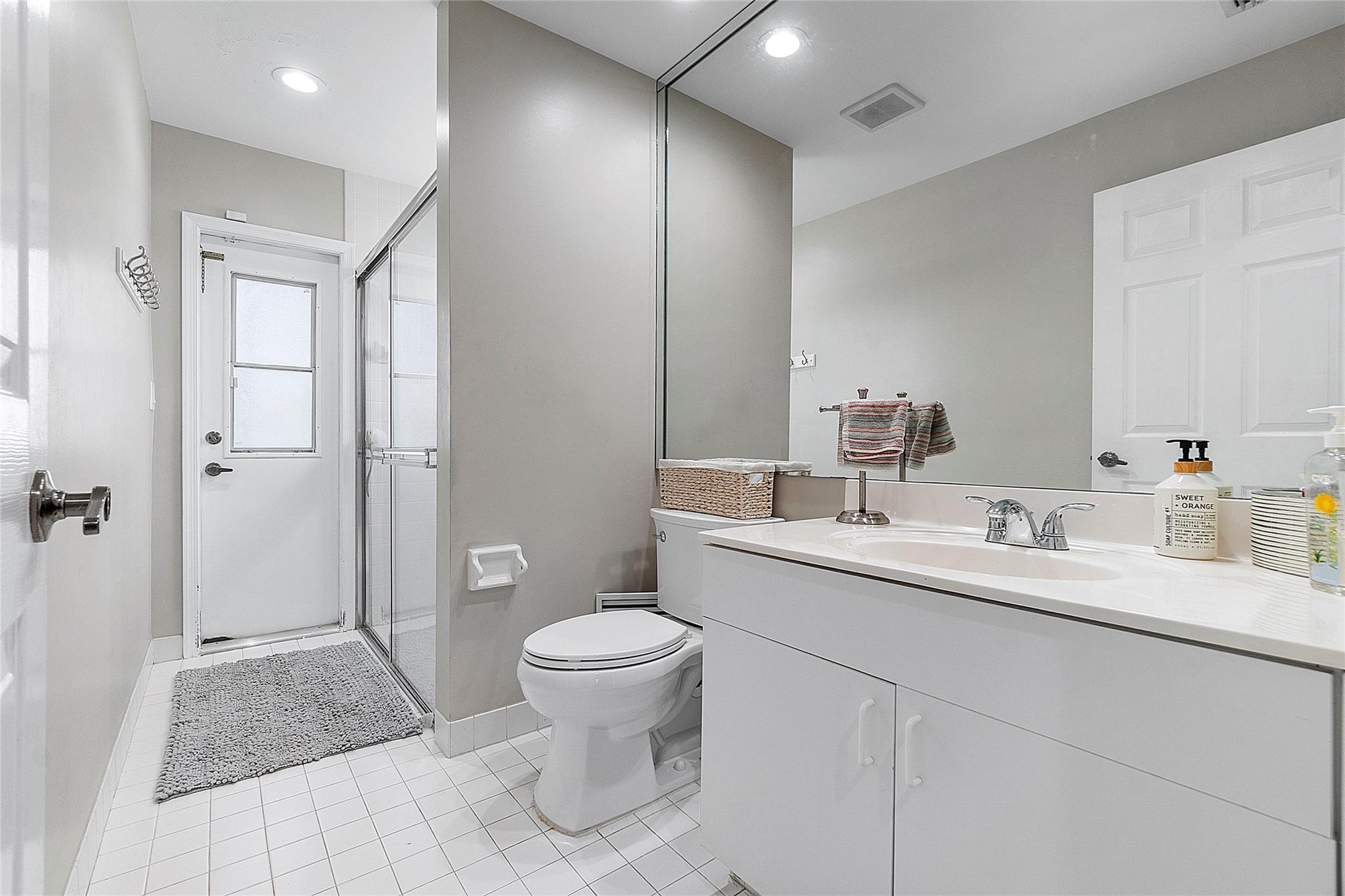 KENSINGTON COMMONS - Residential