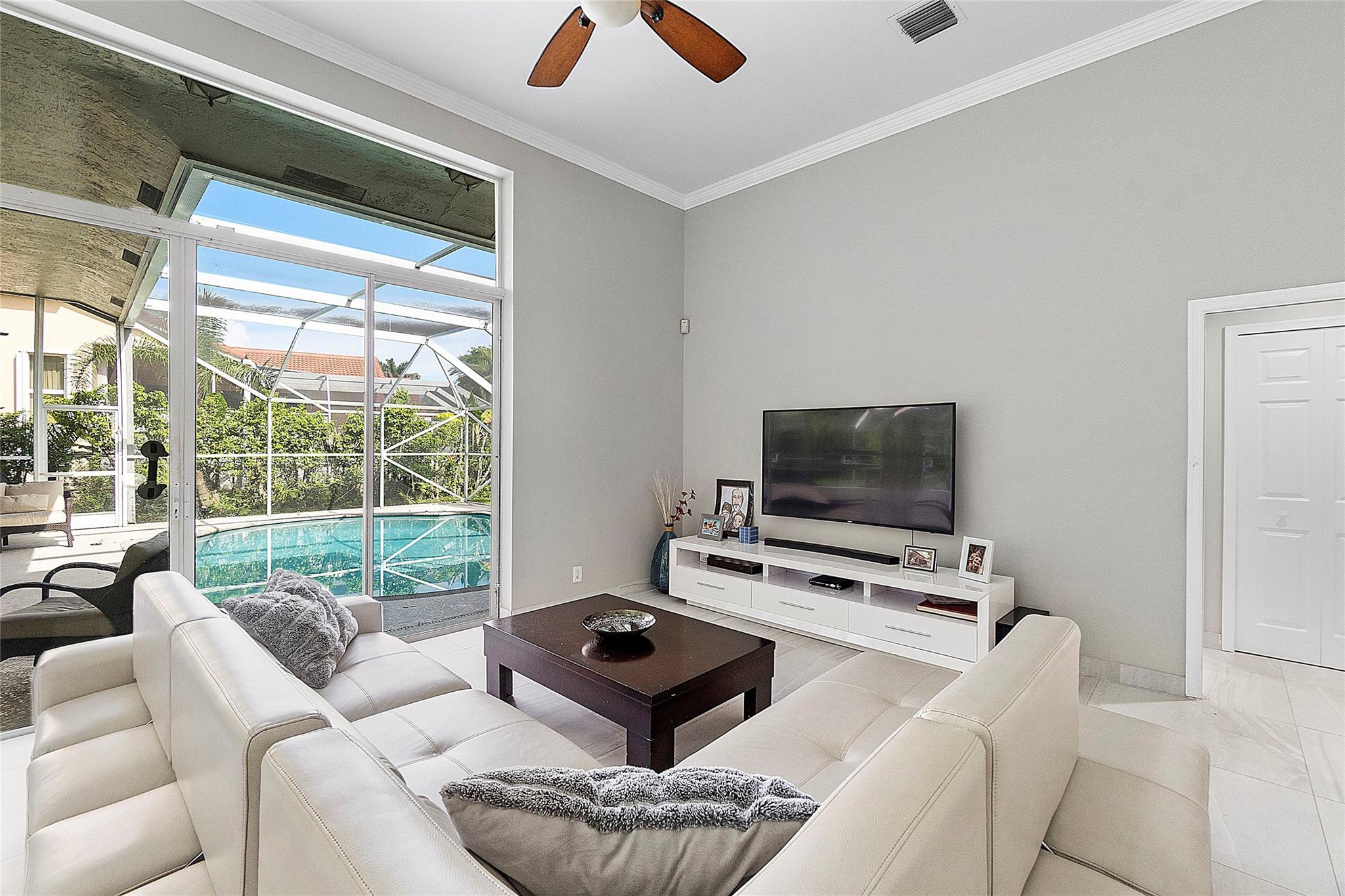 KENSINGTON COMMONS - Residential