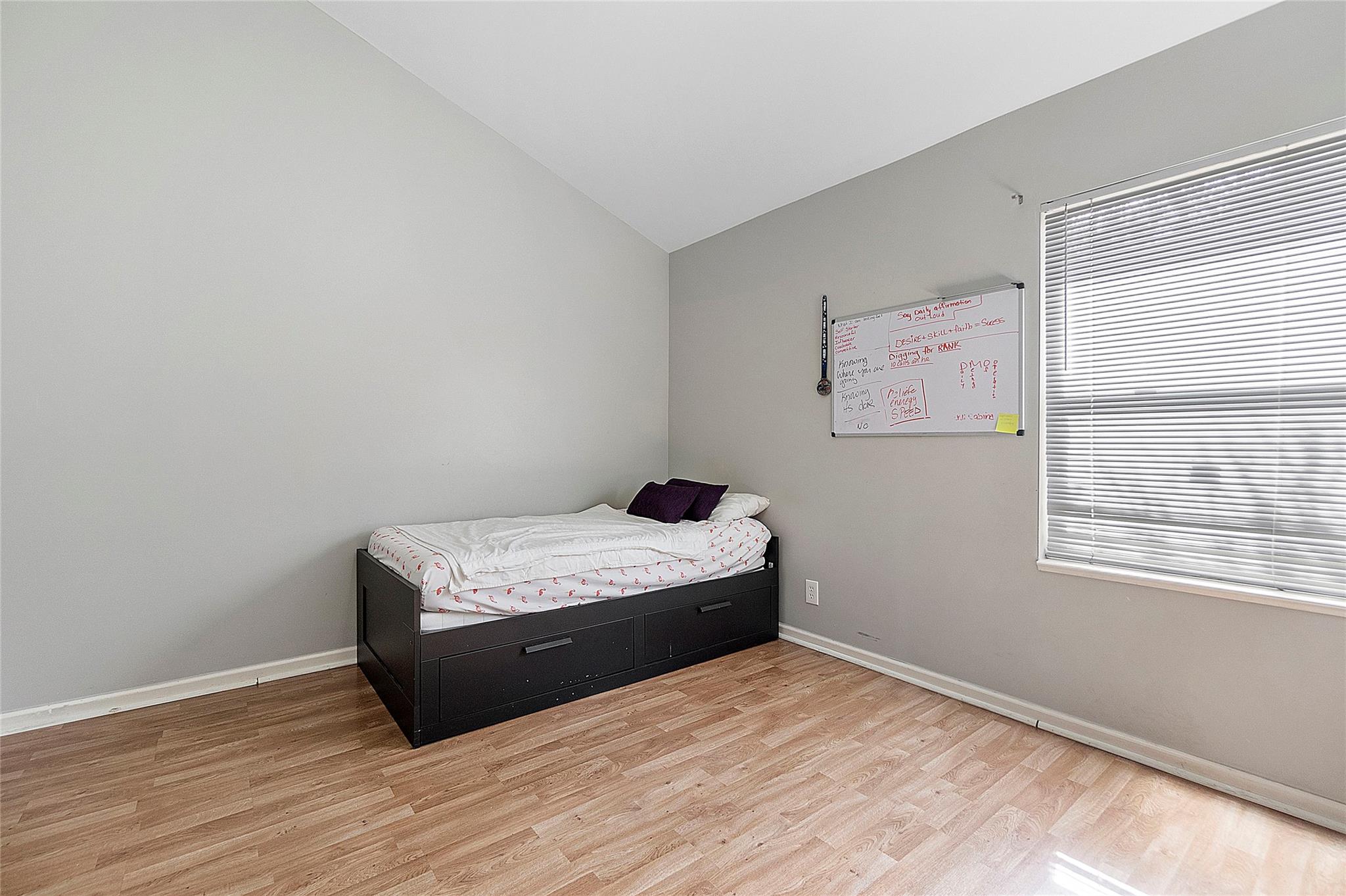 KENSINGTON COMMONS - Residential