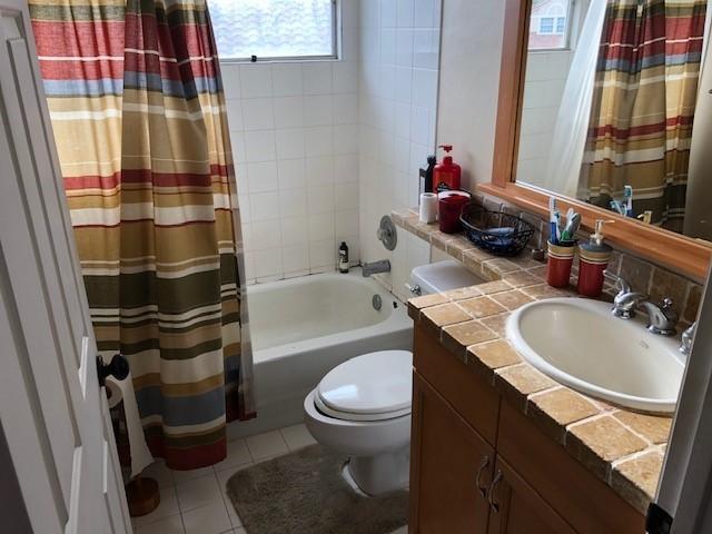 WINDCHIME LAKES - Residential