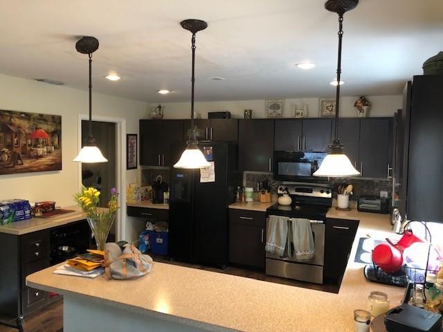 WINDCHIME LAKES - Residential