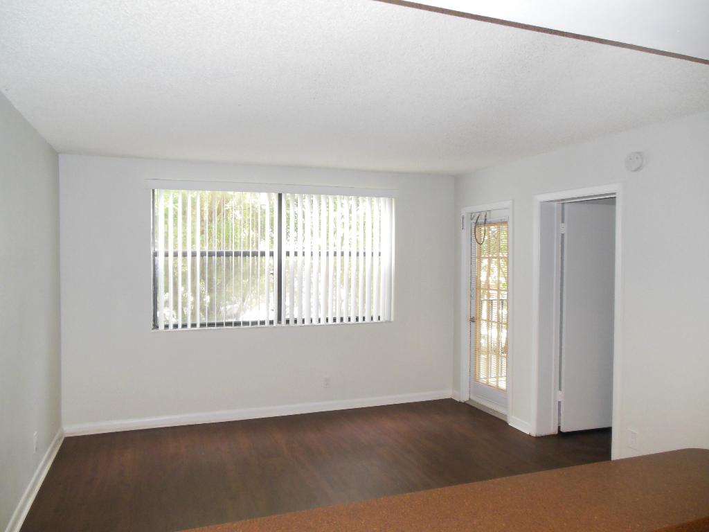 CLEAR LAKE CLUB CONDO - Residential Lease