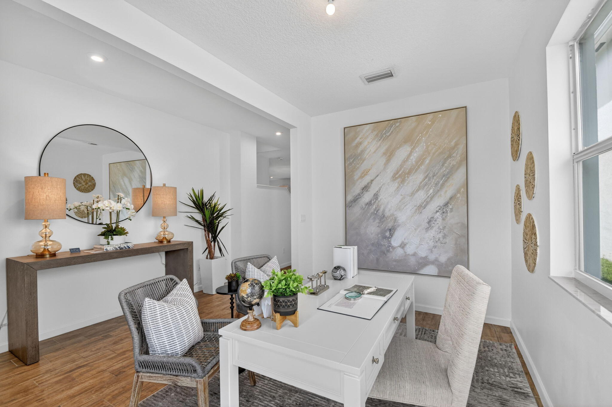 6680 Pointe Of Woods Drive