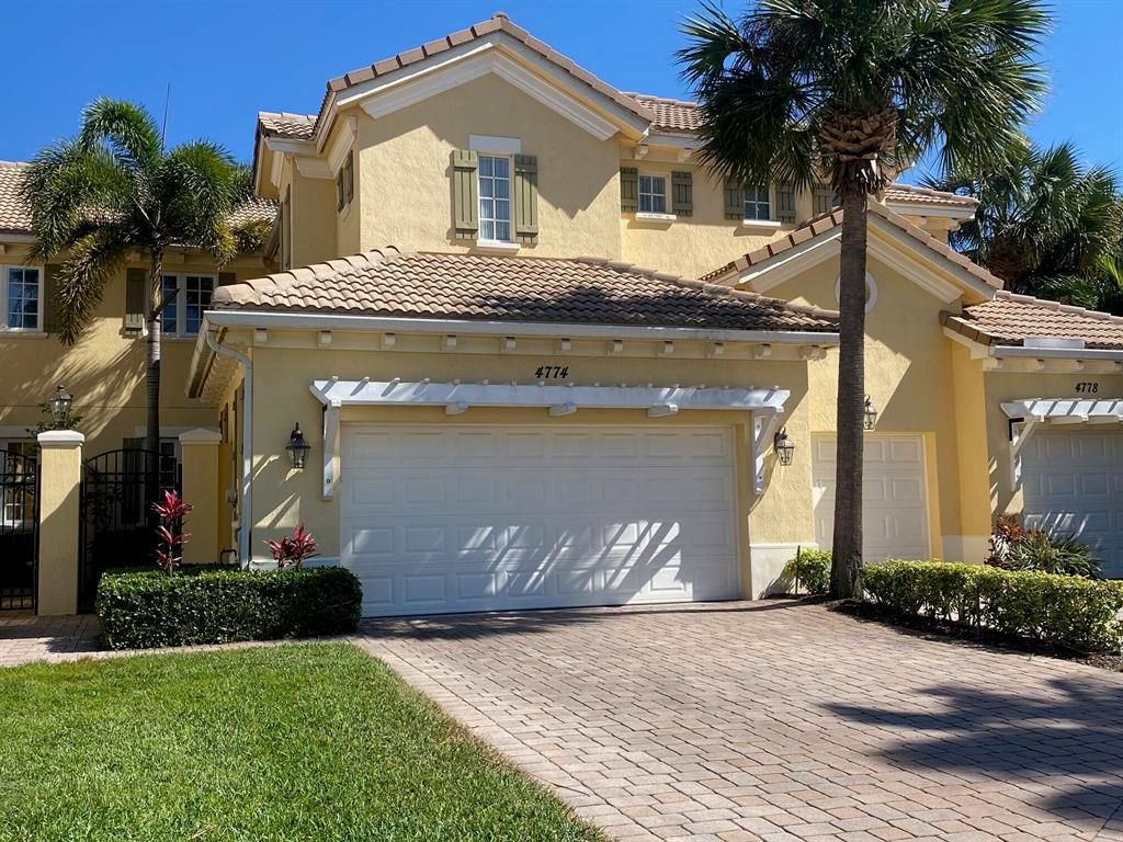 Photo of 4774 Cadiz Circle, Palm Beach Gardens, FL 33418 (MLS # R10695888)