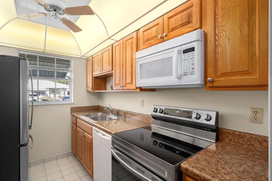 HIGH POINT OF FORT PIERCE CONDOMINIUM SECTION 1 - Residential