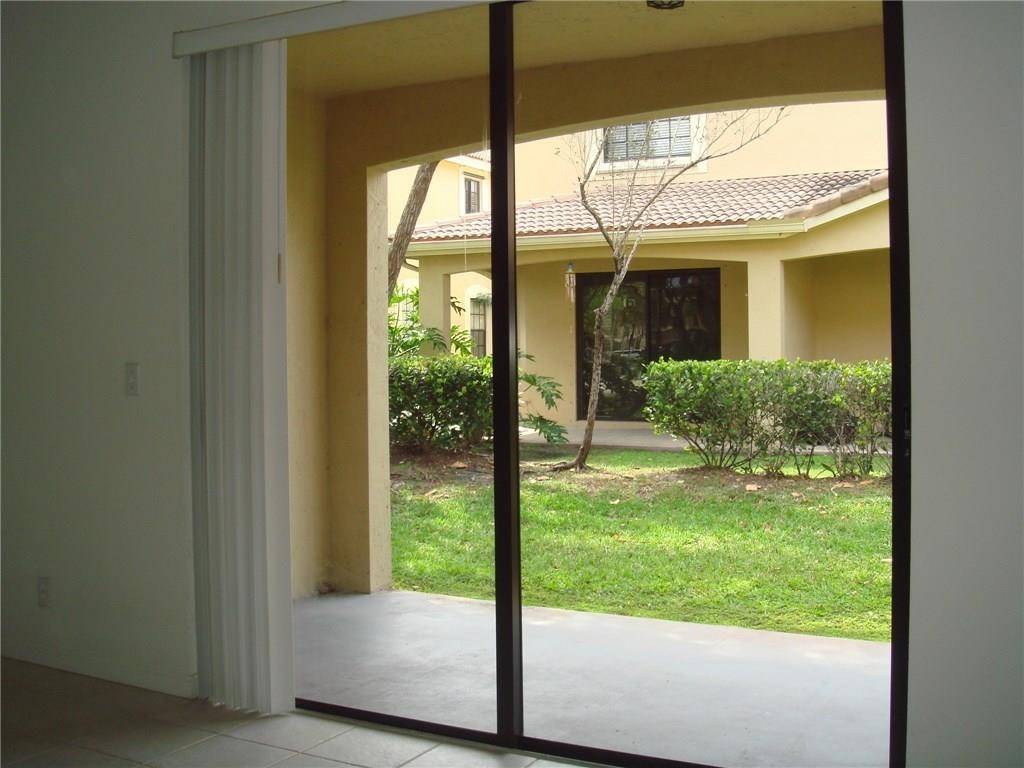 Courtyard at The Grove - Residential