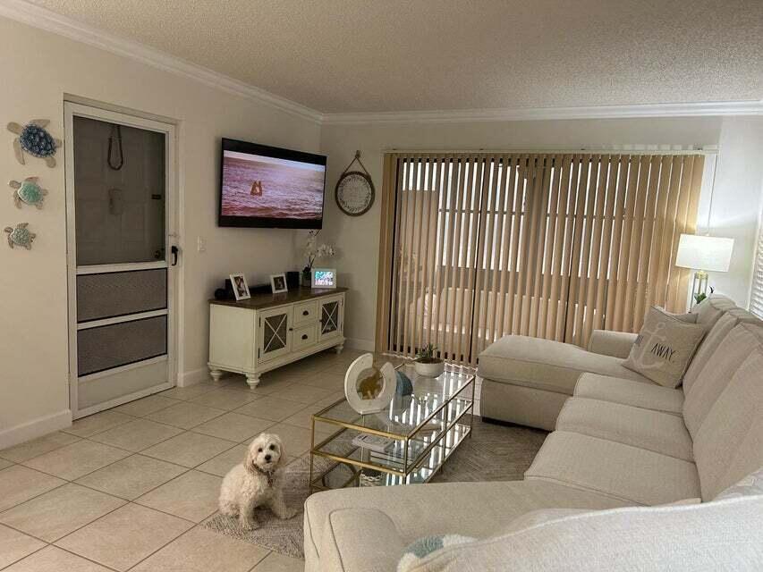 PINE RIDGE NORTH VILLAGE IV CONDO - Residential