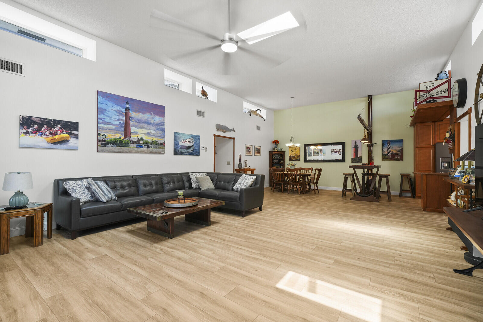 YACHT & COUNTRY CLUB OF STUART - Residential