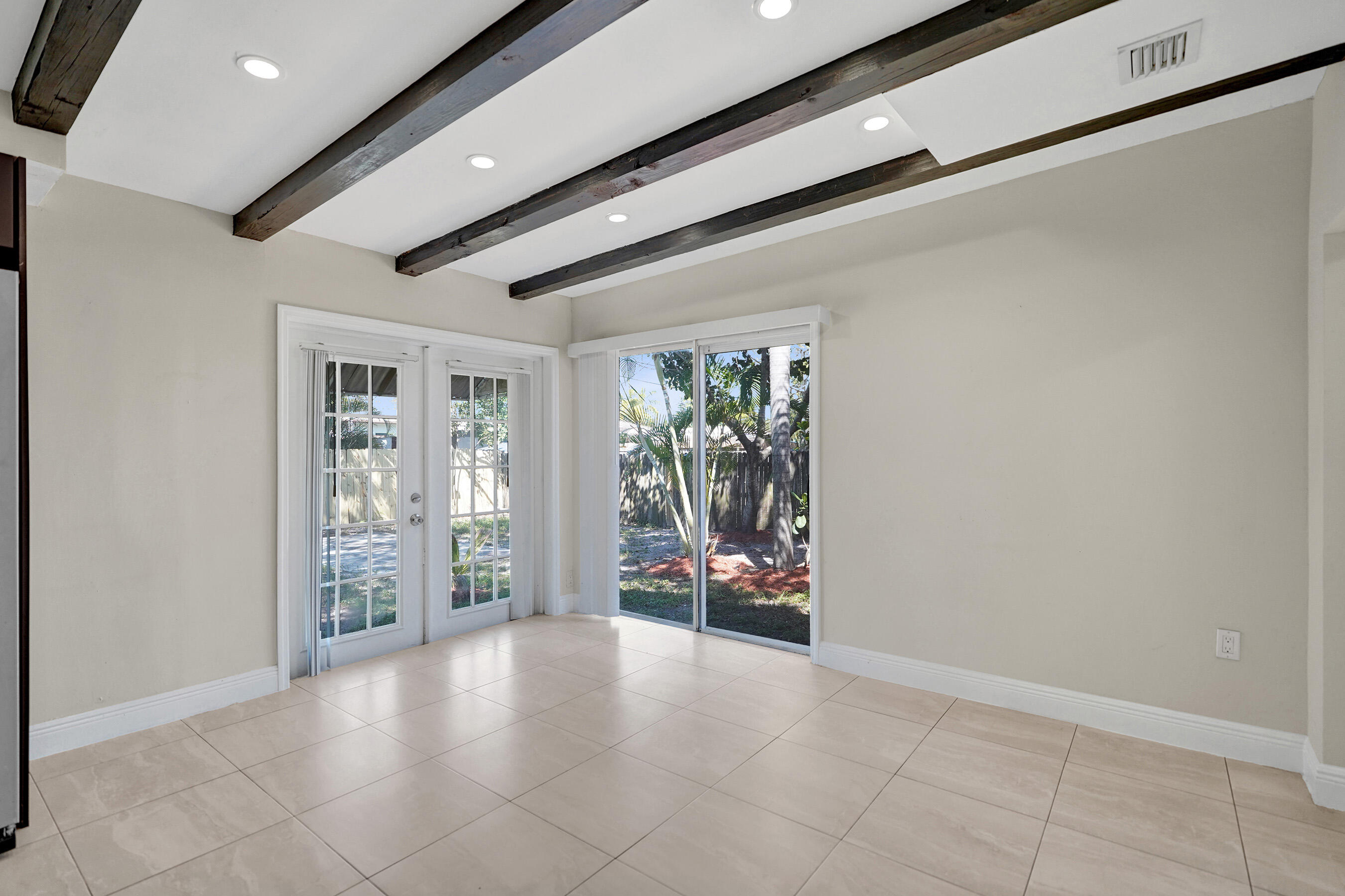 NORTH ANDREWS TERRACE - Residential