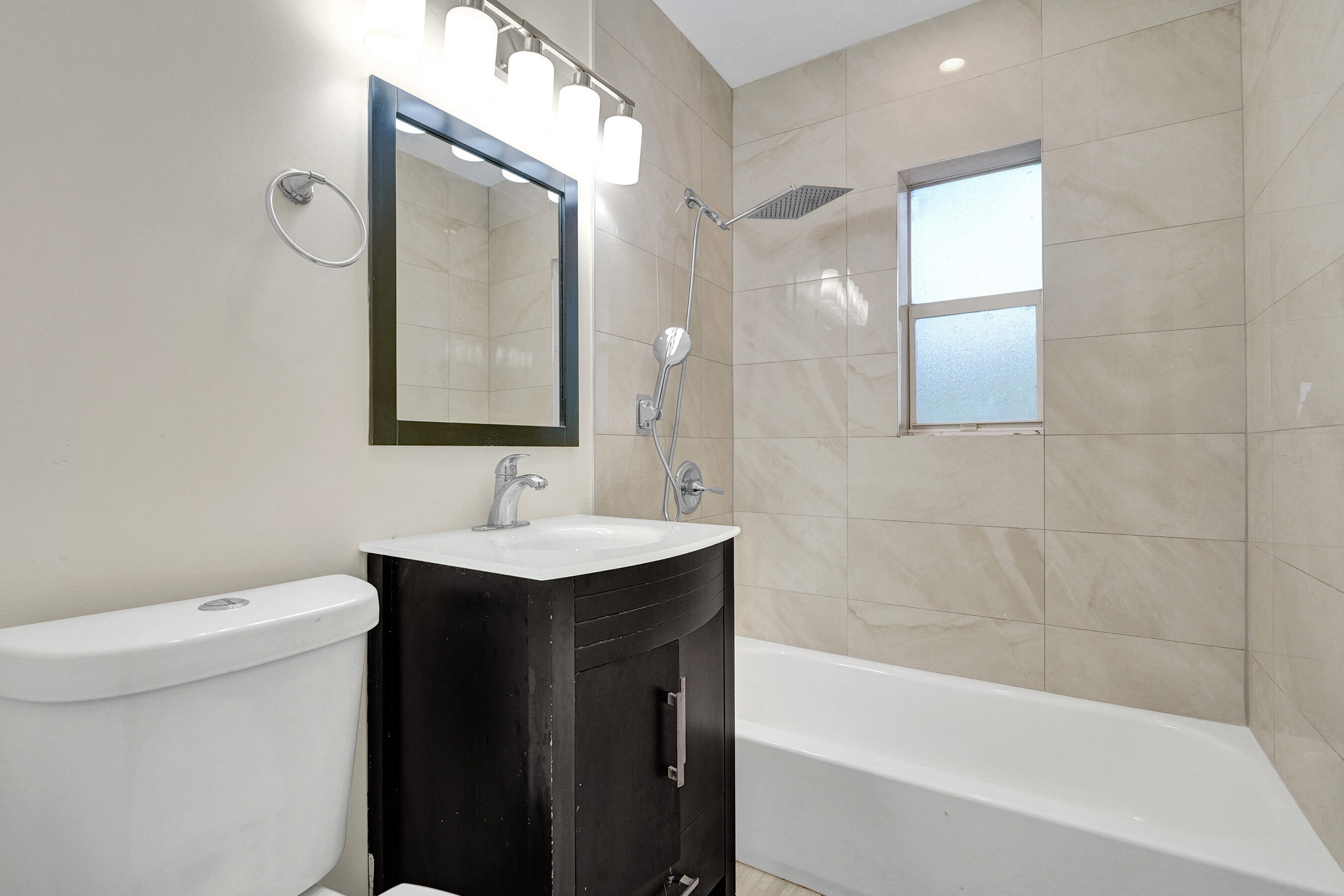 NORTH ANDREWS TERRACE - Residential