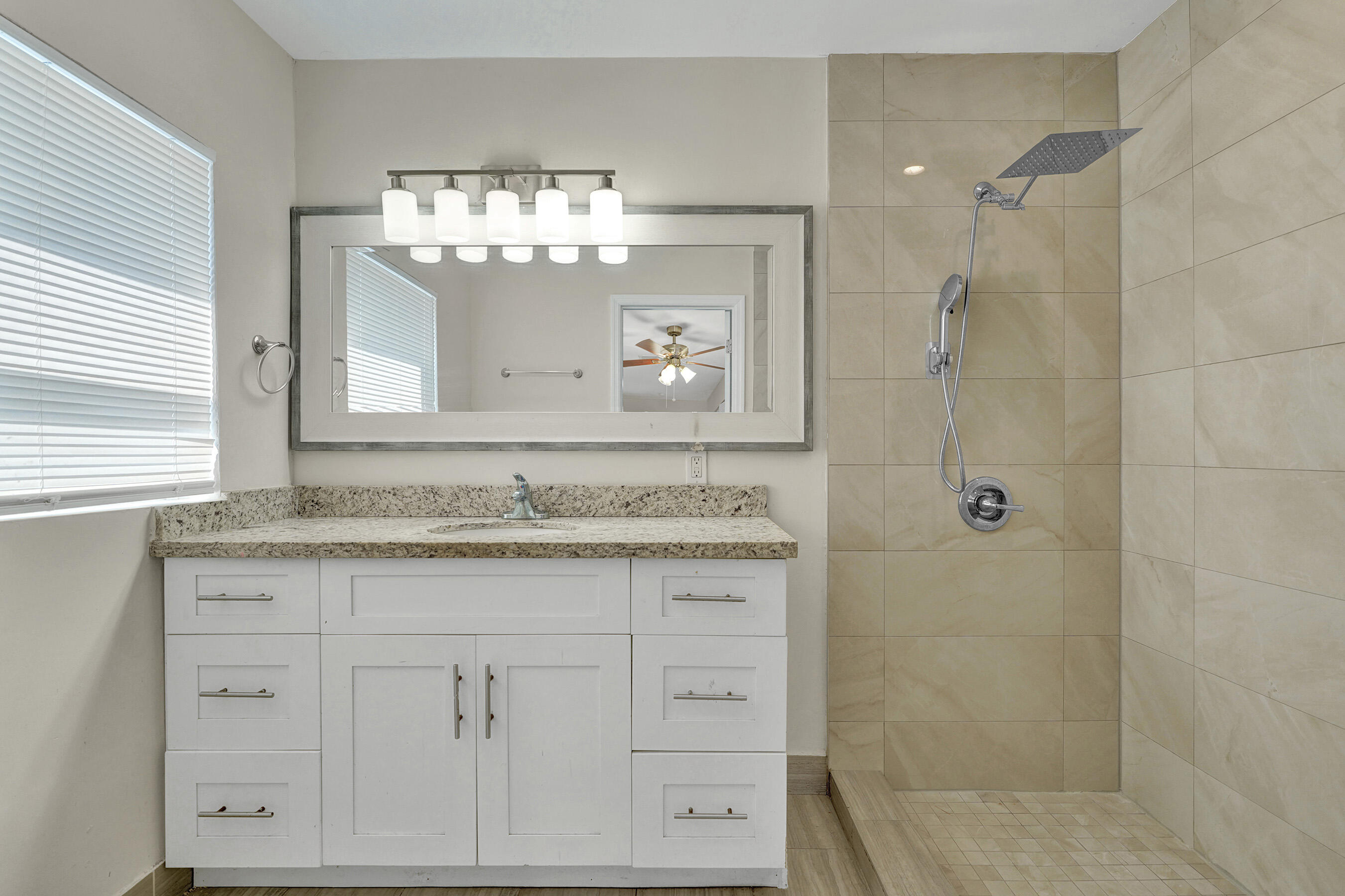 NORTH ANDREWS TERRACE - Residential