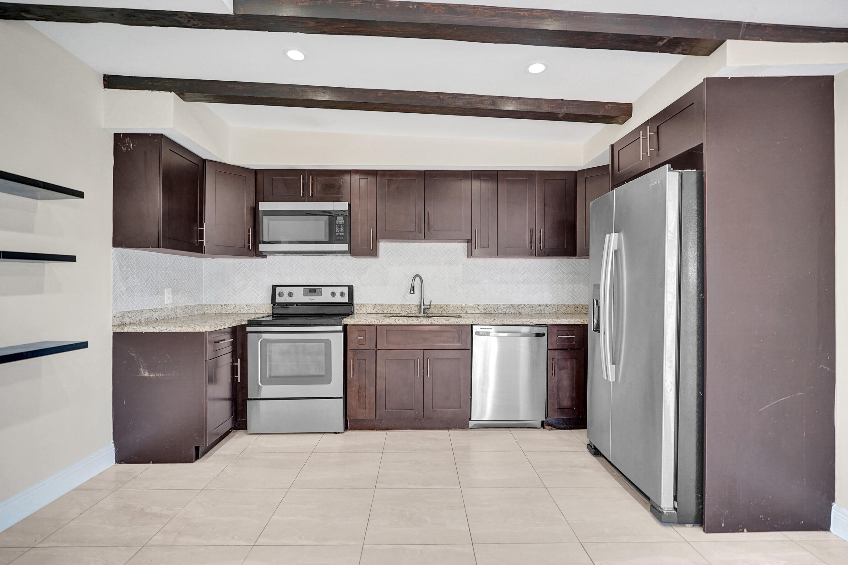 NORTH ANDREWS TERRACE - Residential