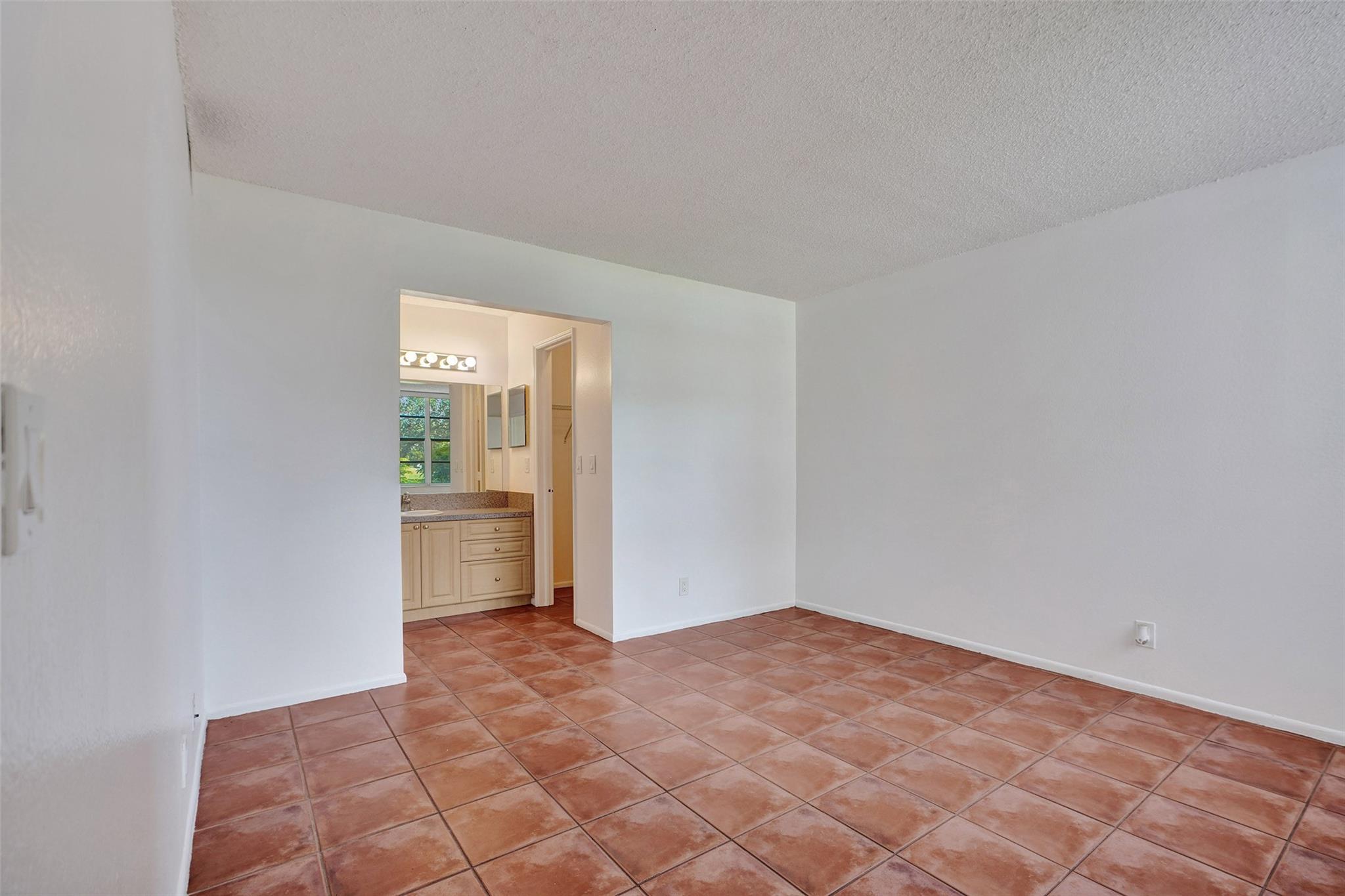 Orchid Tree Condo Four - Residential