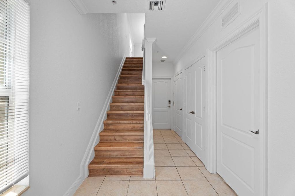 Photo of 601 S Federal Highway #34, Lake Worth Beach, FL 33460 (MLS # R11118253)