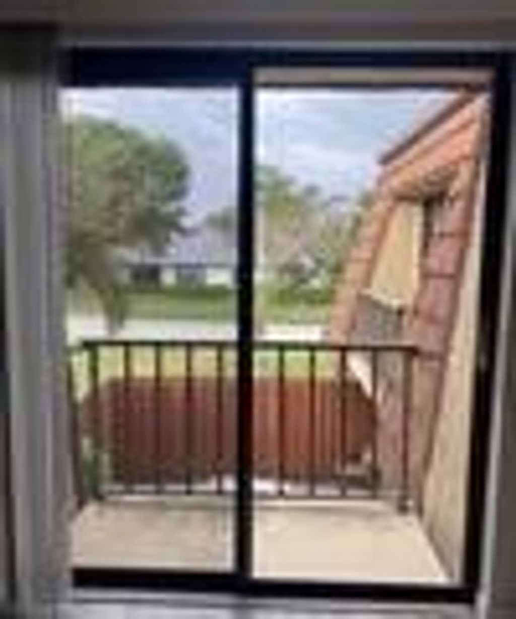 Photo of 1402 Nebraska Avenue #15b, Fort Pierce, FL 34950 (MLS # R10951433)