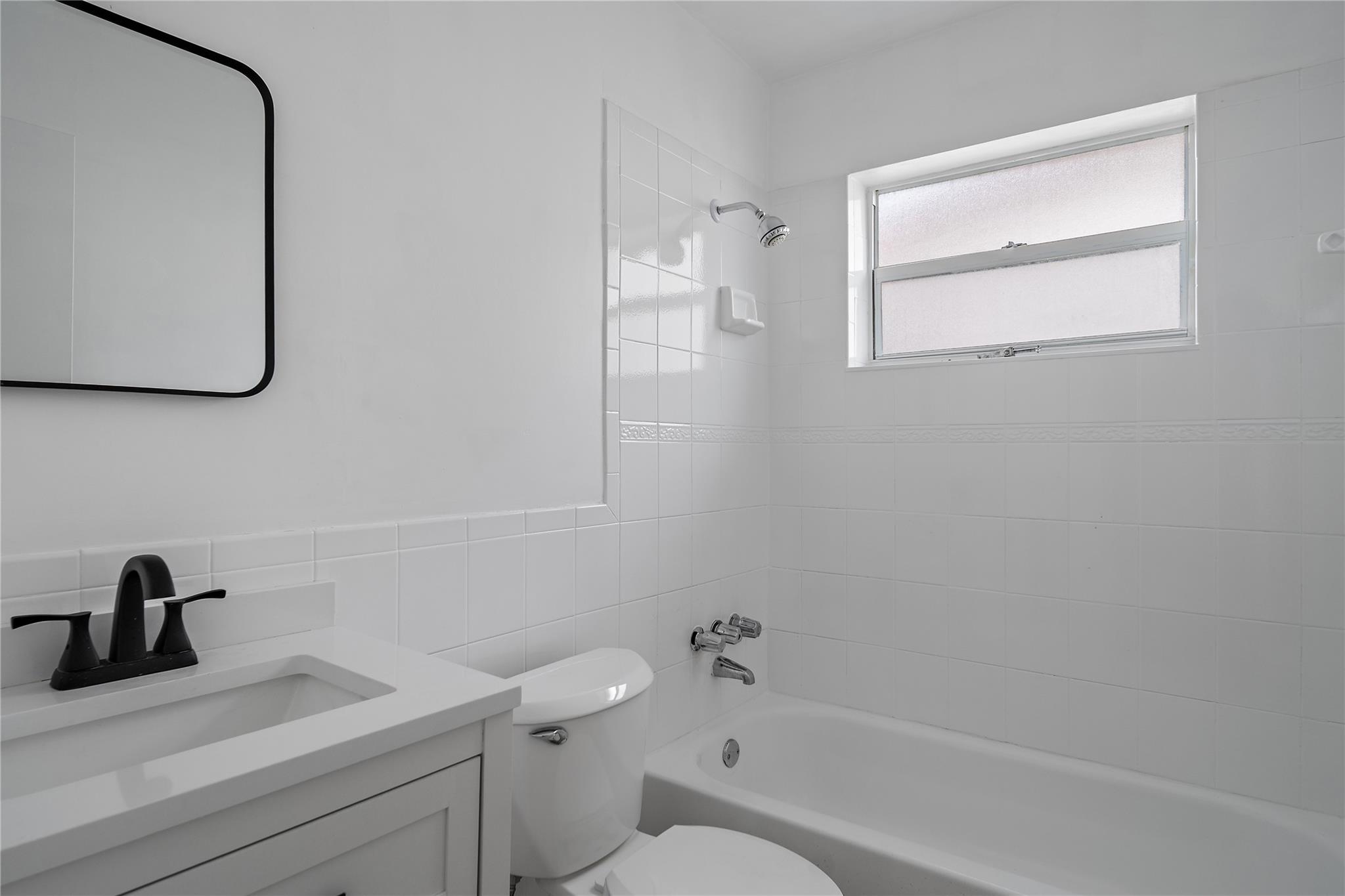 MAINLANDS OF TAMARAC - Residential Lease