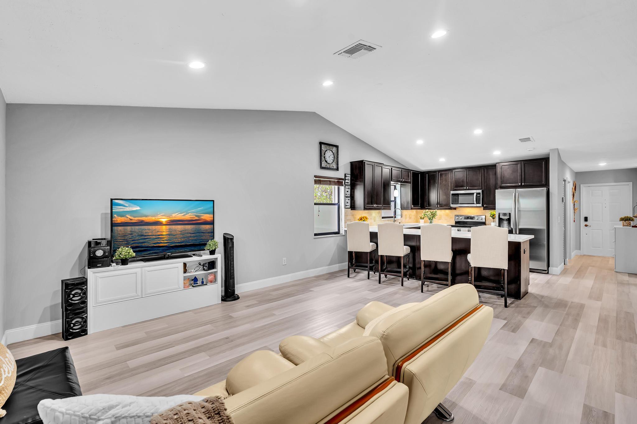 SANDALFOOT COVE SEC 9 - Residential