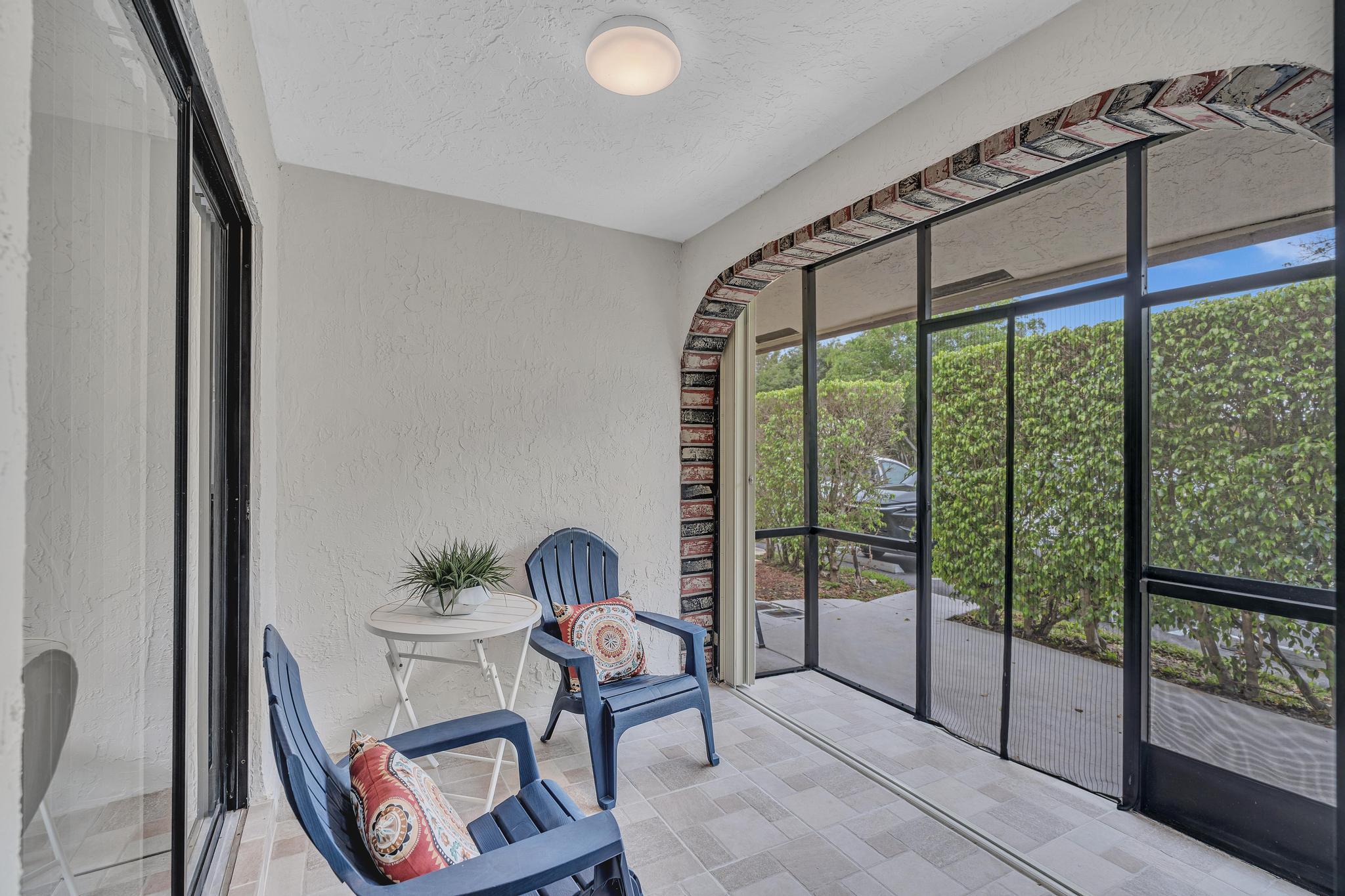 SANDALFOOT COVE SEC 9 - Residential