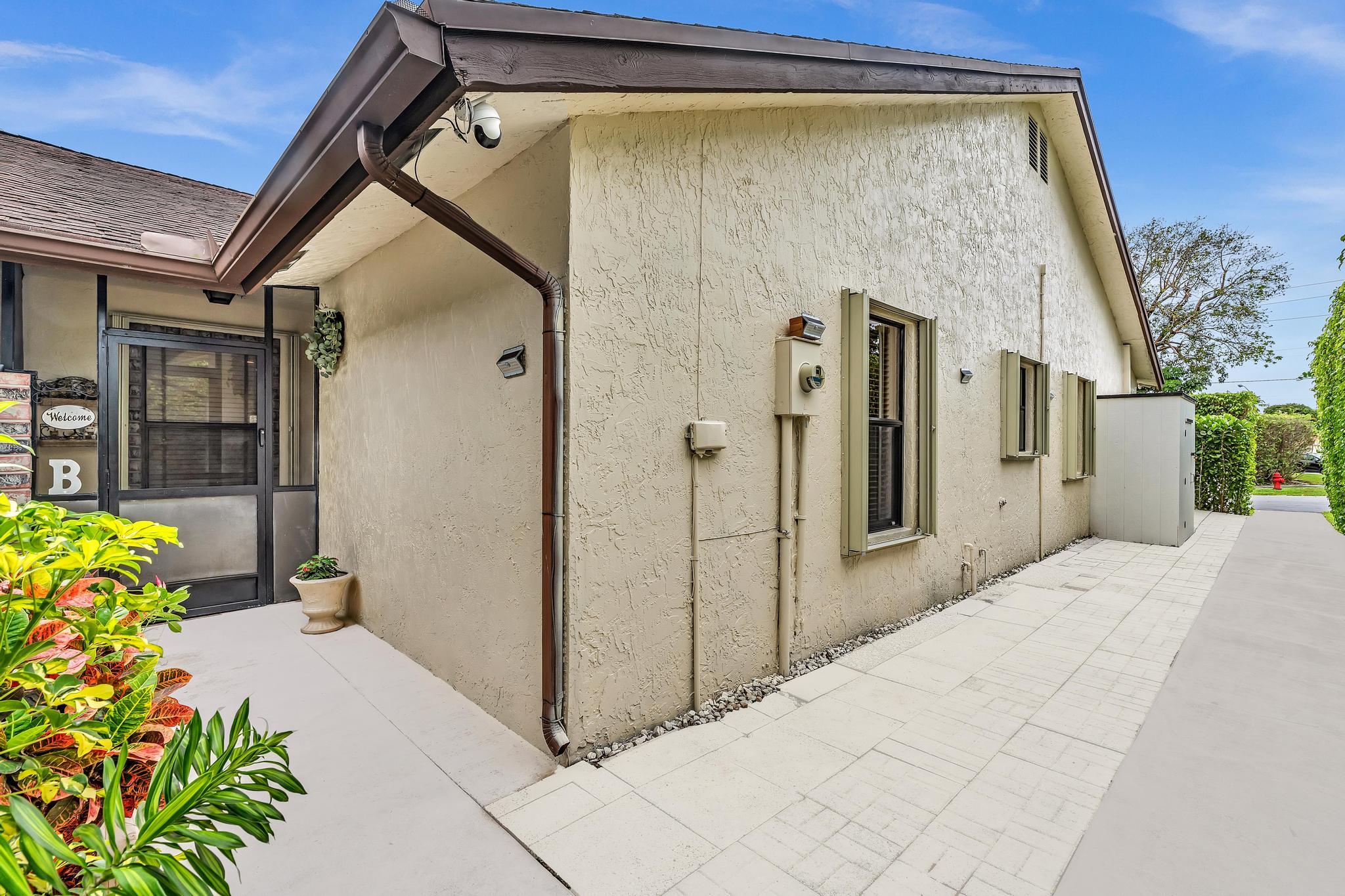 SANDALFOOT COVE SEC 9 - Residential