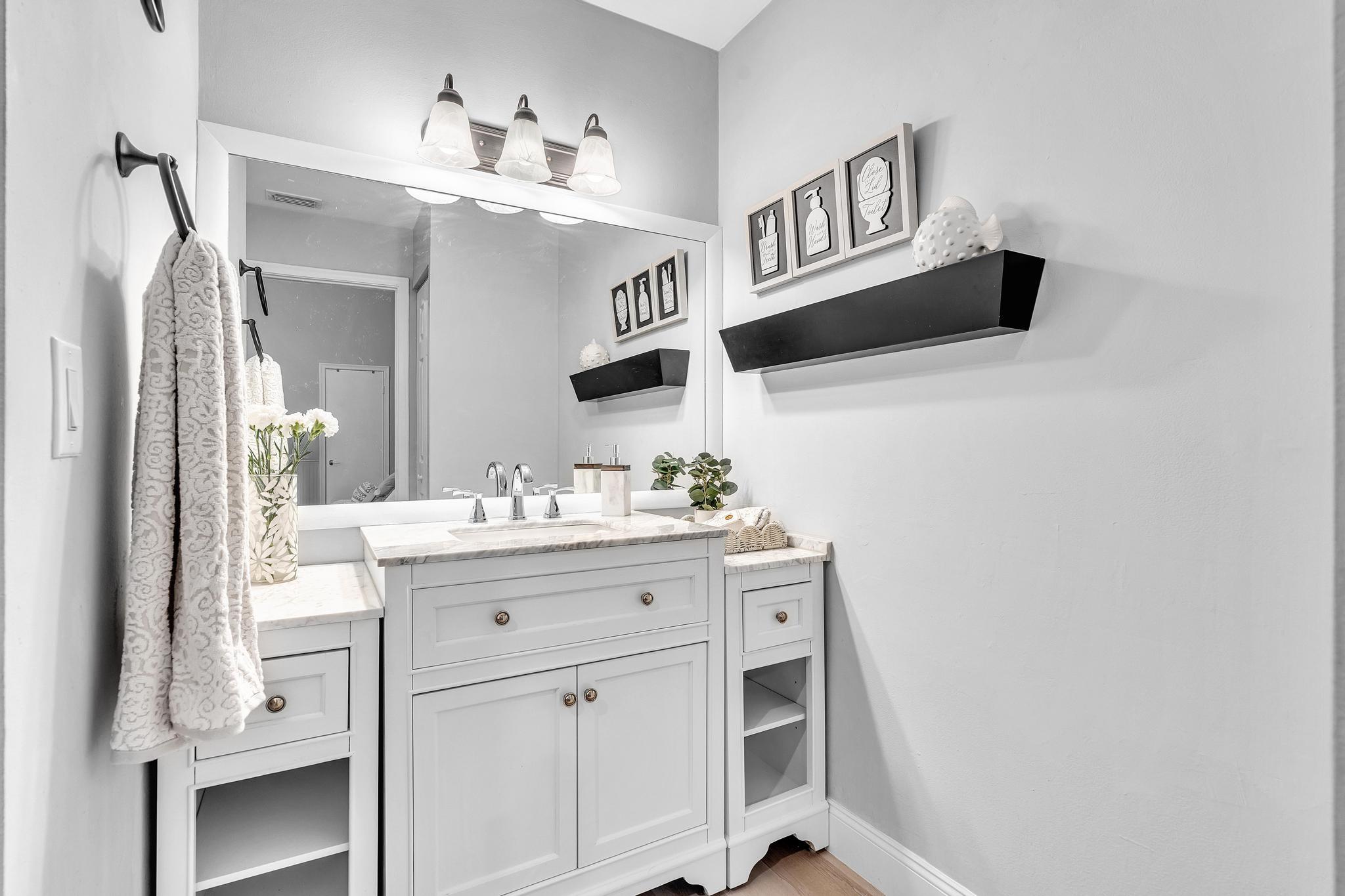 SANDALFOOT COVE SEC 9 - Residential