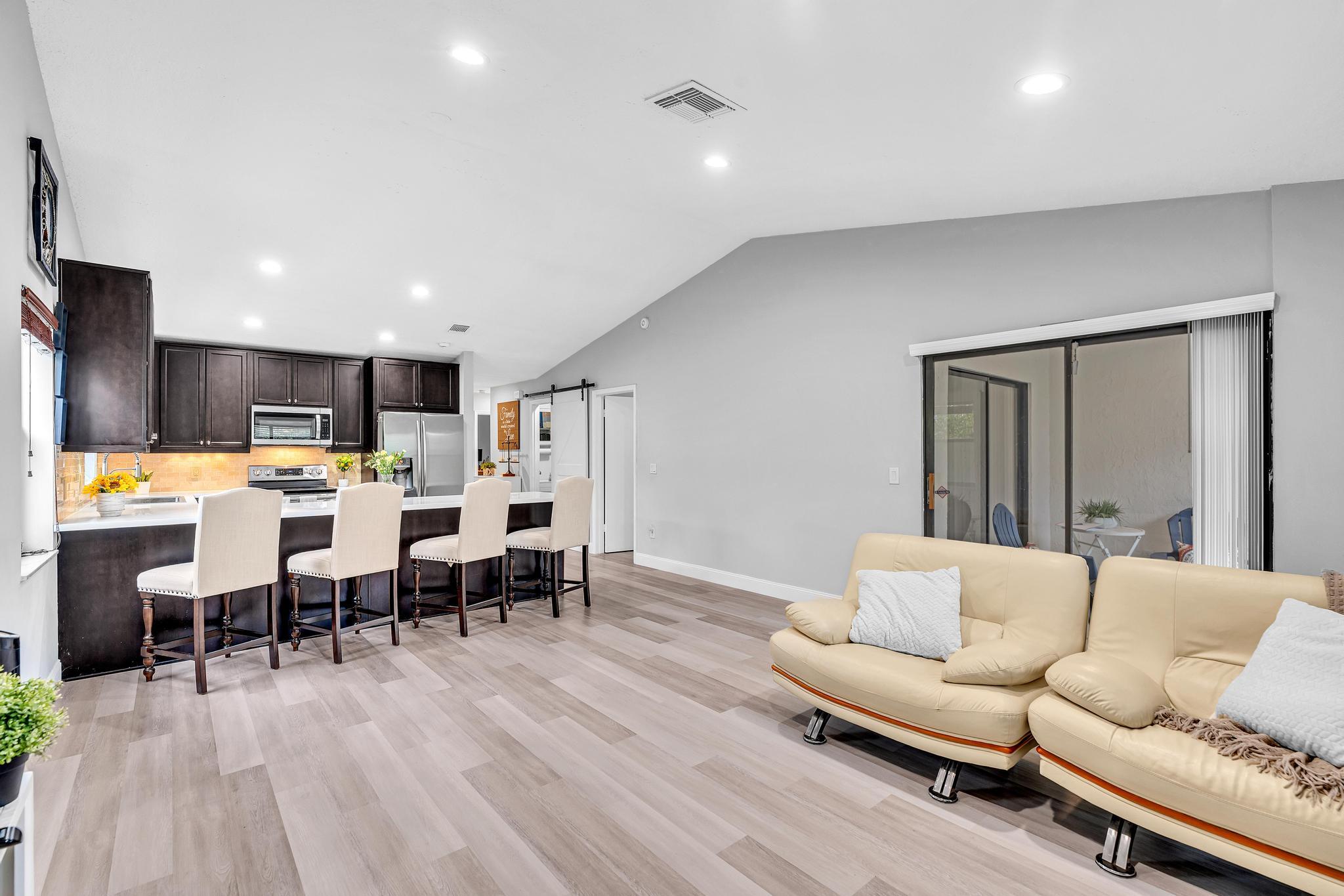 SANDALFOOT COVE SEC 9 - Residential