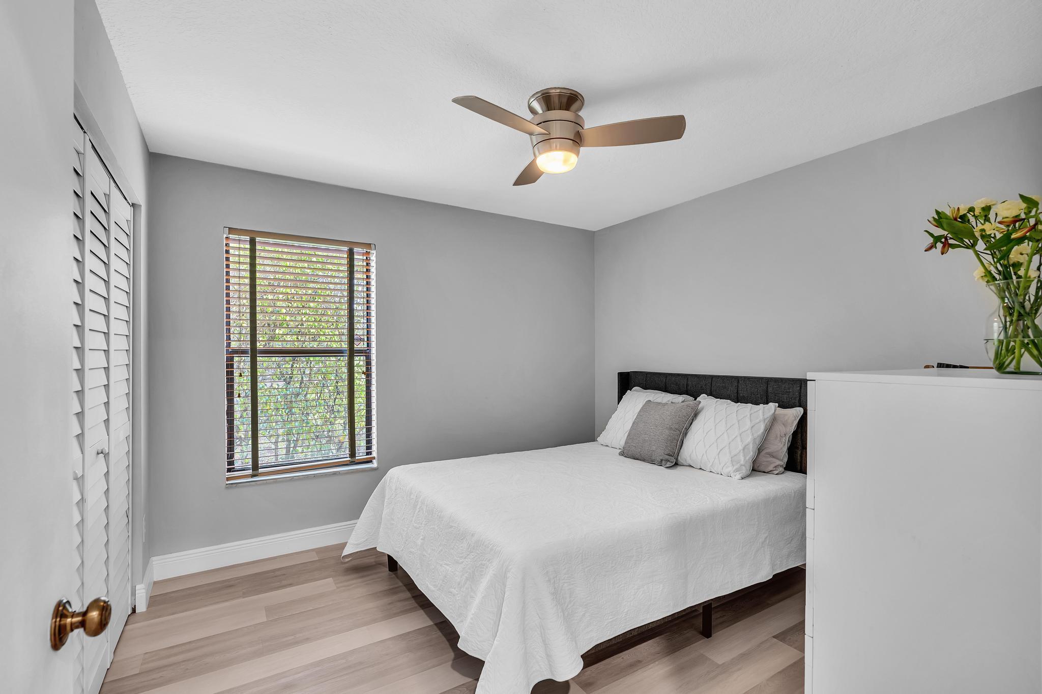 SANDALFOOT COVE SEC 9 - Residential