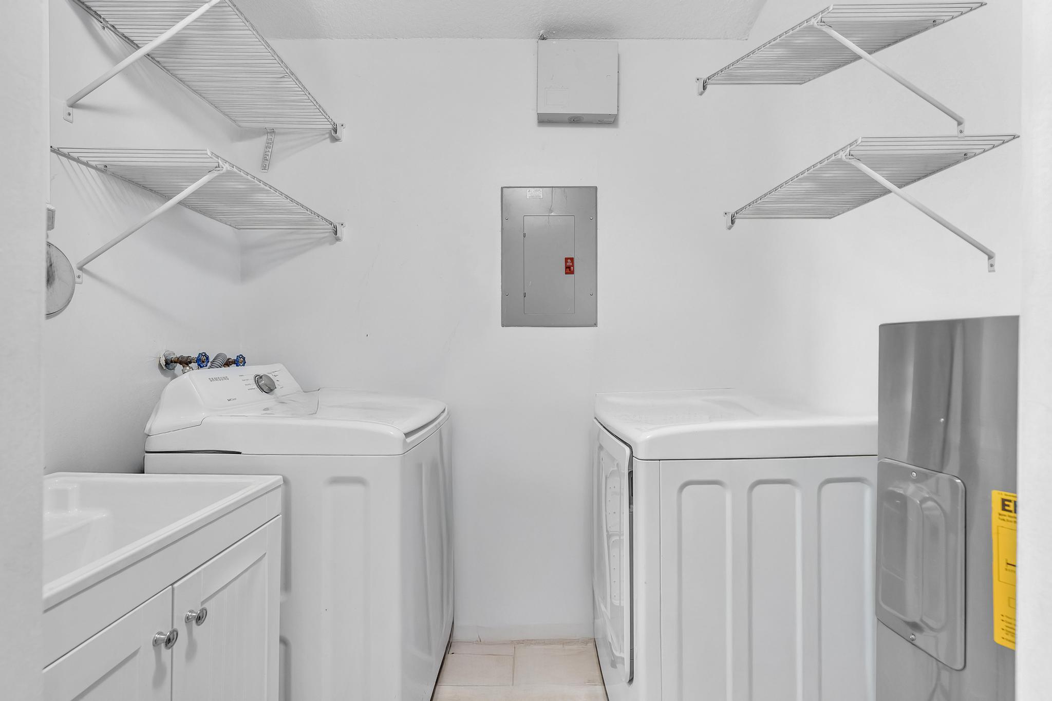 SANDALFOOT COVE SEC 9 - Residential