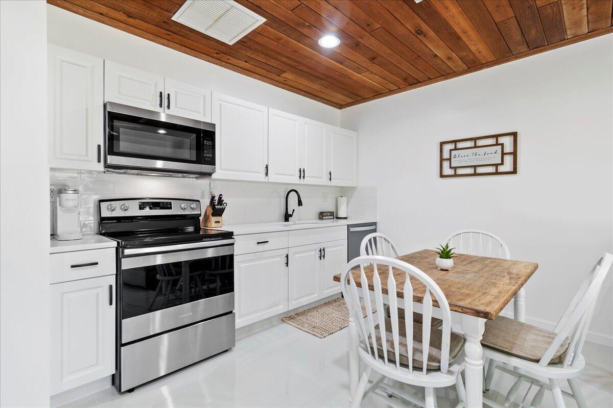 Acreage - Residential Lease