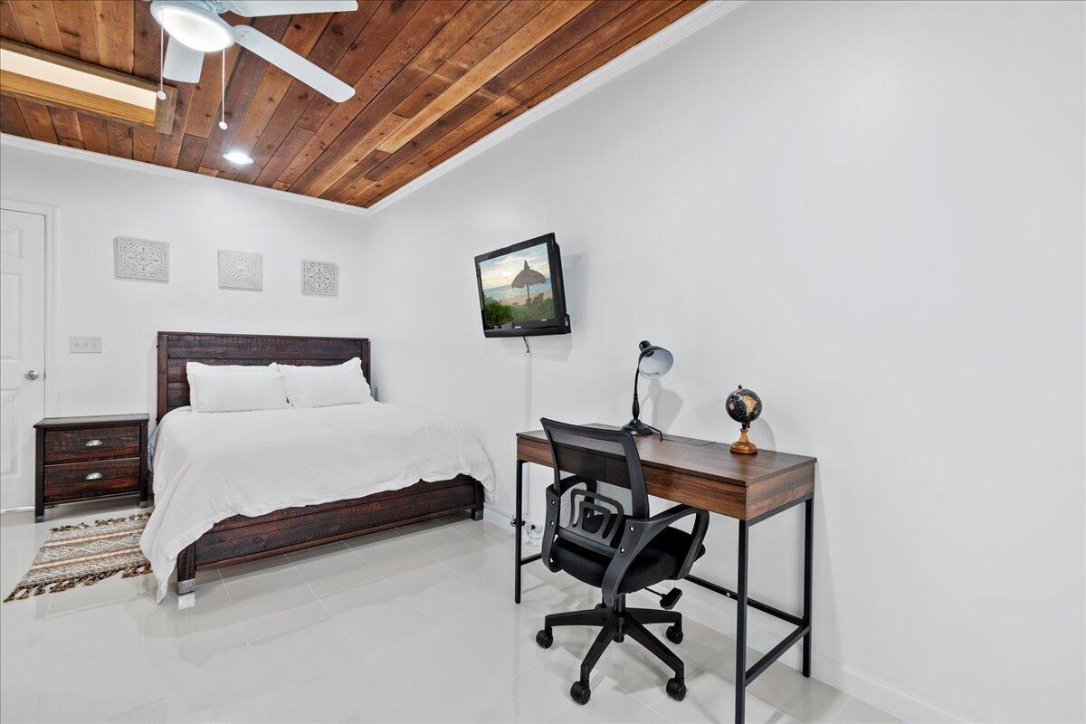 Acreage - Residential Lease