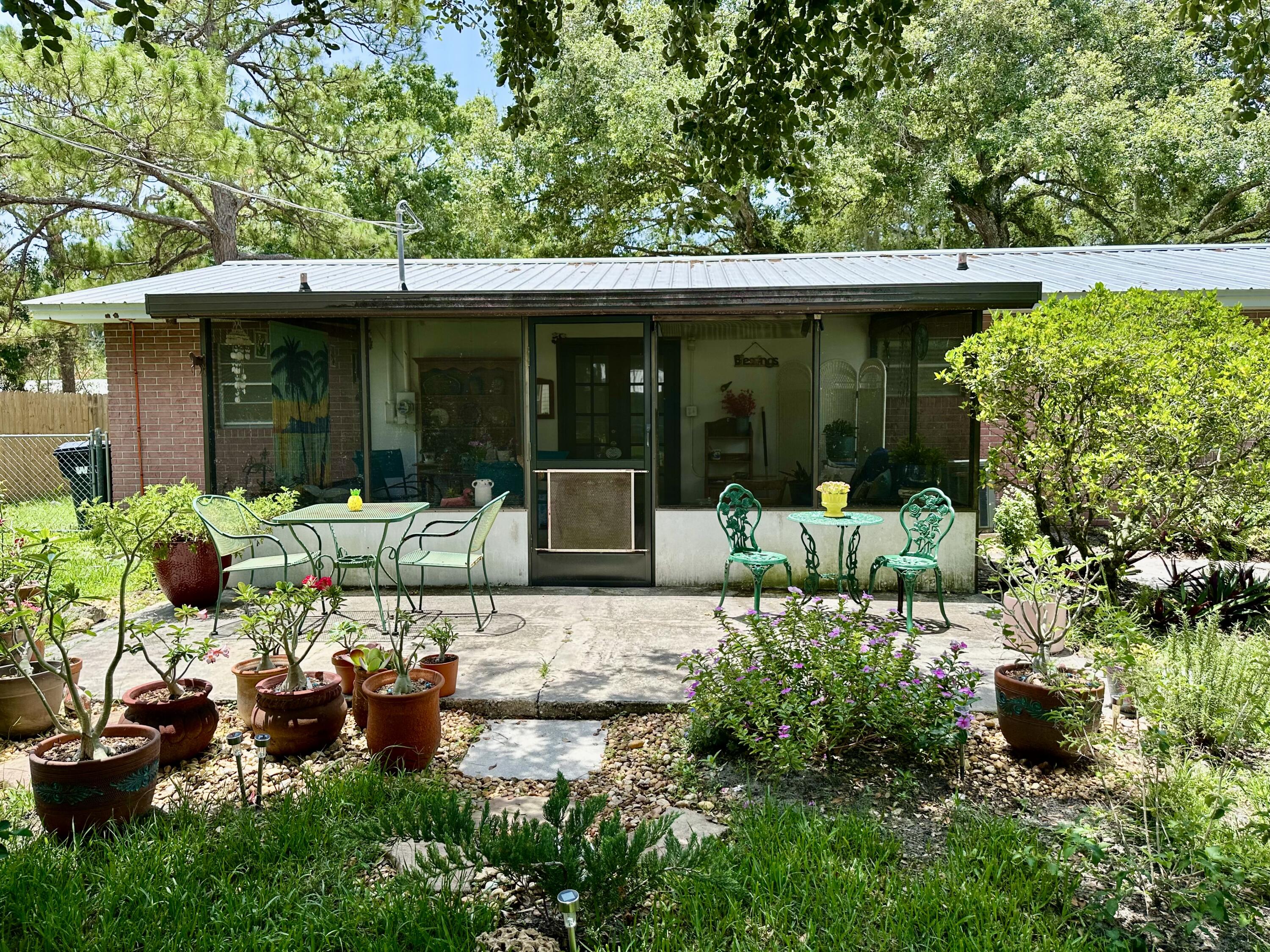 3595 SW 19th Street