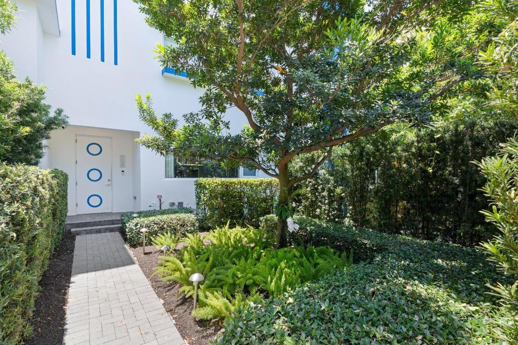 Photo of 758 N St, West Palm Beach, FL 33401 (MLS # R11127195)