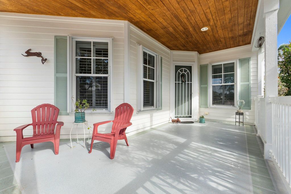 Photo of 502 NE Canoe Park Circle, Port Saint Lucie, FL 34983 (MLS # R10939218)